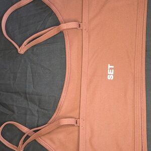Set Active Brown Top